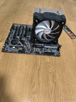 Procesor, RAM a matičná doska