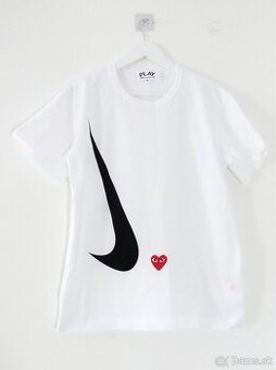 Comme Des Garçons Play x Nike T-shirt