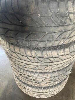 235/65 R18
