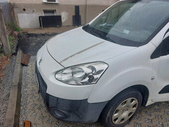 Predám Peugeot Partner r.v. 2013 148000km