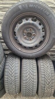 205/60R16 zimne mazda 3