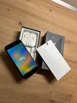iPhone 8