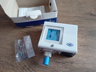Termostat elektronický Systemair SR 12