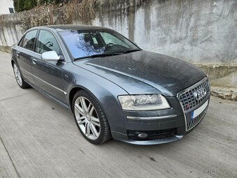 Audi S8 5.2I V10 quattro tiptronic 450PS