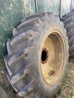 Zetor Crystal kolesa 16,9x 34