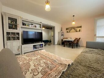 Útulný 3 izbový byt na ulici Rybárska, Šamorín- veľká loggia