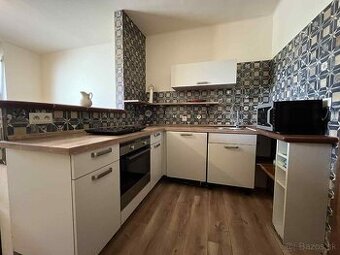 EXKLUZÍVNE na predaj- výnimočný 3 izbový byt, komplet. rek.