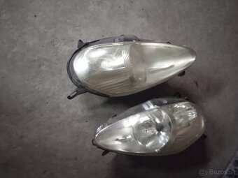 Fiat grande Punto predné svetlá