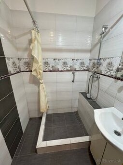 Prenajmem 2 izb byt Bošany - 1