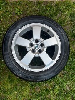 R16 škoda 205/55 originál s letnými gumami