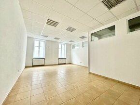 Prenájom troch kancelárii s kuchynkou 100 m2 - Hodžova Žilin - 1