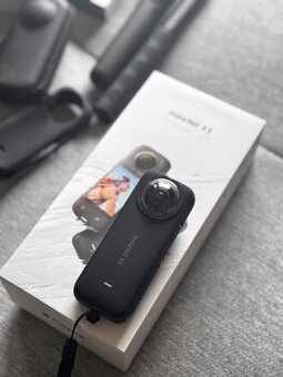 Insta360 X3