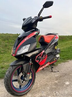 Aprilia sr50