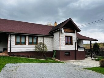 Krásny priestranný rodinný dom s výmerou 1 100 m2 PO, Svinia