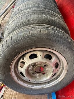 Predam pneumatiky 165/70r13 komplet na diskoch
