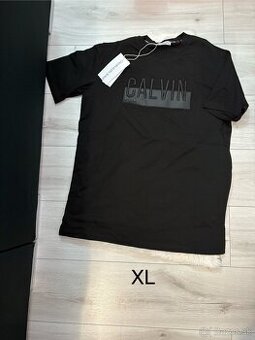 Čierne tricko Calvin klein