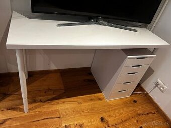 Písací stôl Ikea