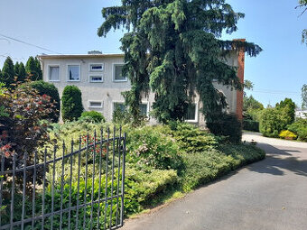 Pekný rodinný dom v Želiezovciach - ul. Kpt. Nálepku 2134 m2