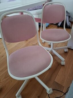 2x detske otočné stoličky Ikea
