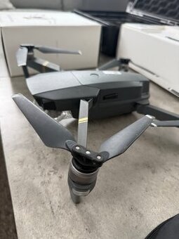 Predám Dron DJI Mavic Pro Fly More Combo