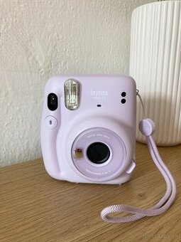 Instax mini 11 fialový