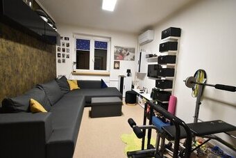 Pezinok: Pekný 3-izbový byt aj s garážou Za hradbami