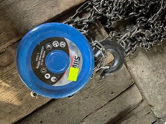 Ručný reťazový kladkostroj