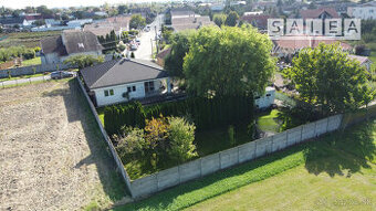 Zánovný 4i-rodinný dom a garáž na pozemku 1087m2 Tomášikovo