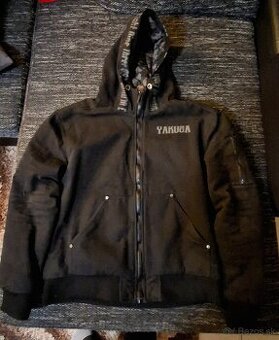 Yakuza zimna bunda - 1