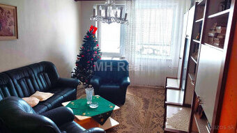 NÁMESTIE L. NOVOMESKÉHO - 3 iz. byt, 70 m2, Pekná lokalita