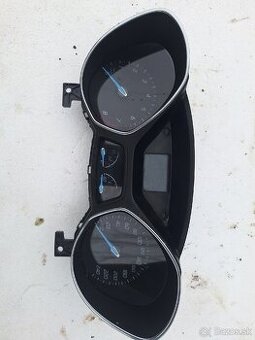 Ford Focus mk3 benzin budiky