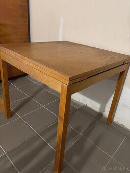 Kuchynský Stôl