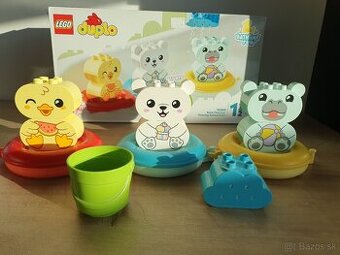 Lego duplo floats