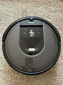 Robotický vysávač iRobot Roomba Combo i8+ v záruke