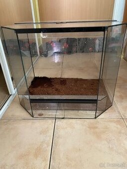 Predám terárium D40 Š50 V40 za 90€