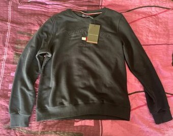 Tommy Hilfiger - 1