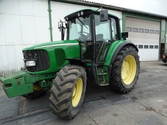 John Deere 6220