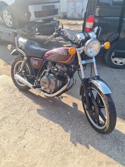 Yamaha XS400