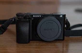 Sony a6100