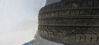 Pirelli 255/40 R20 - 1