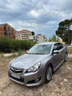 Subaru Legacy V……..2,5 benzin 4x4