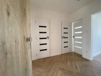 NOVÝ moderný 2 izbový byt s loggiou, Martin