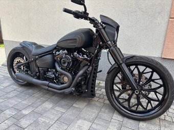 Harley FXBR Breakout