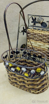 Predám kovový stojan na víno