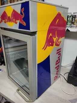 Redbull chladnička