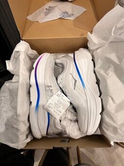 Predám tenisky Hoka BONDI9 Wide