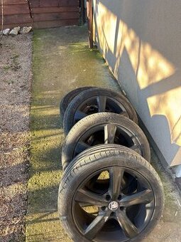 Elektróny VW group 225/45 R17