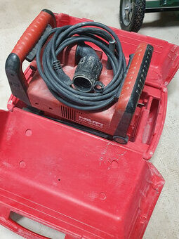 Hilti drážkovačka DC SE20