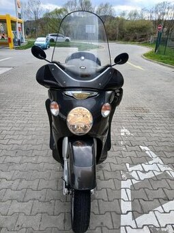 Aprilia scarabeo 500