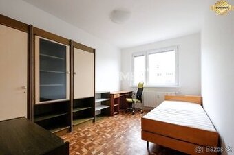 Darujem posteľ + nočný stolík